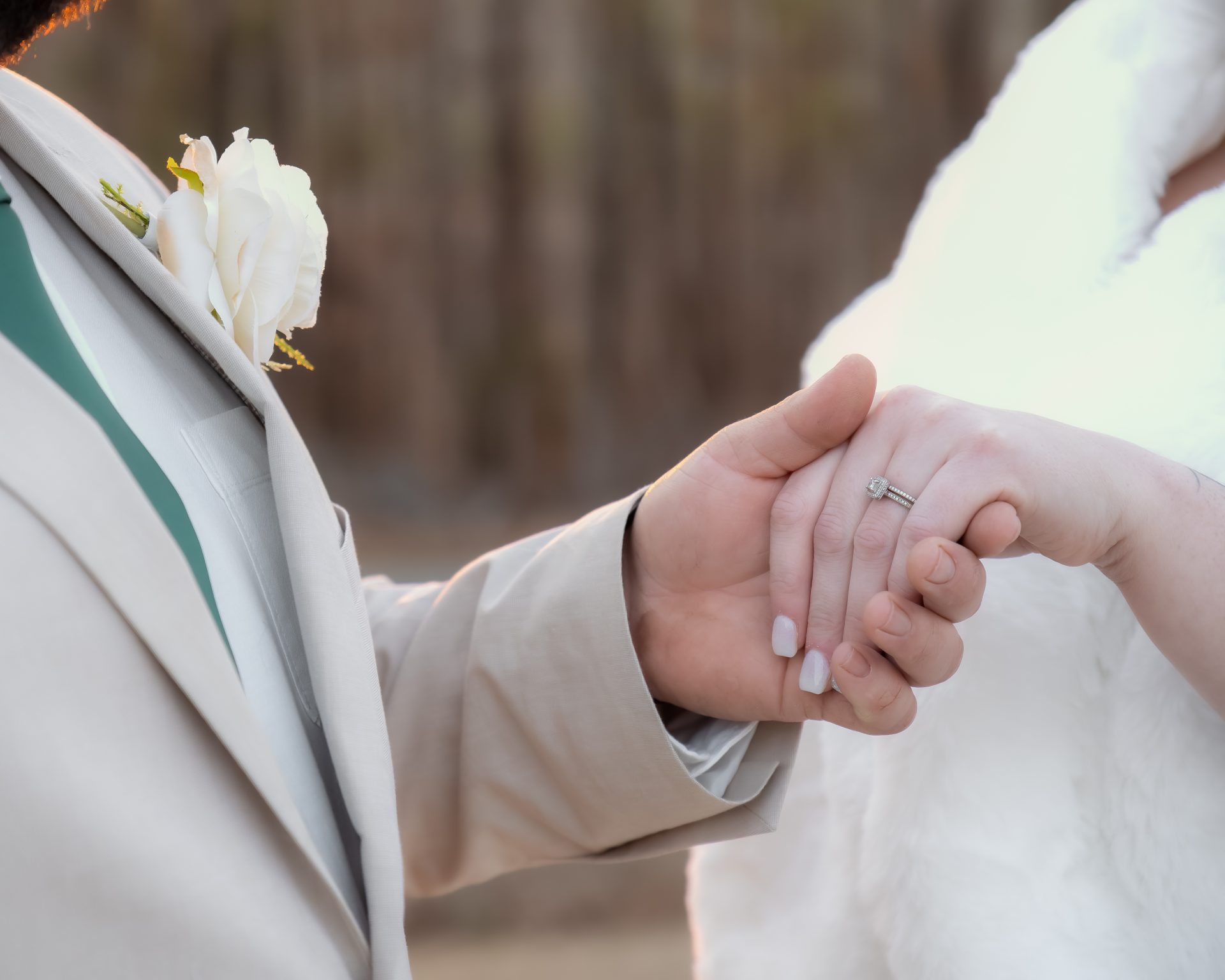 Kentucky Couple Gets Married (Video)