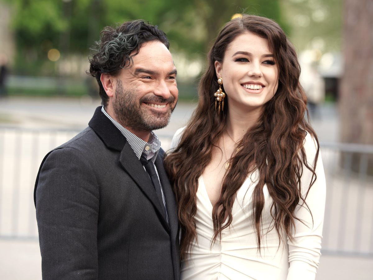 Johnny Galecki’s Secret Family Revealed: Meet His New Wife