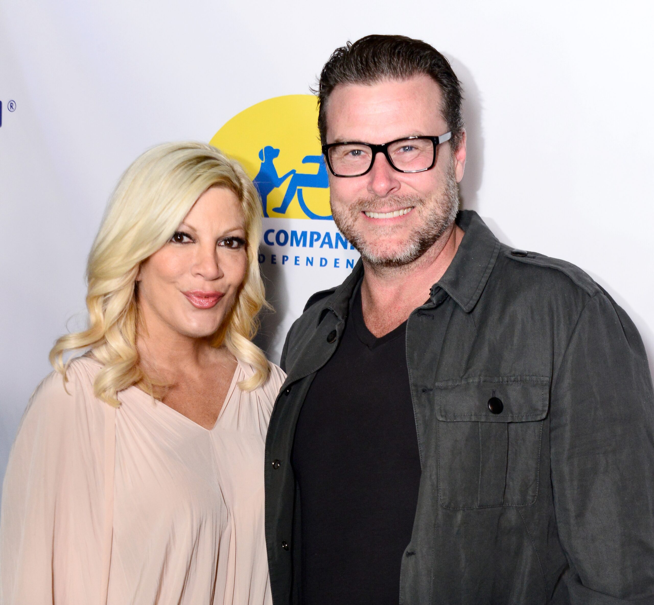 Tori Spelling FINALLY Files for Divorce from Dean McDermott