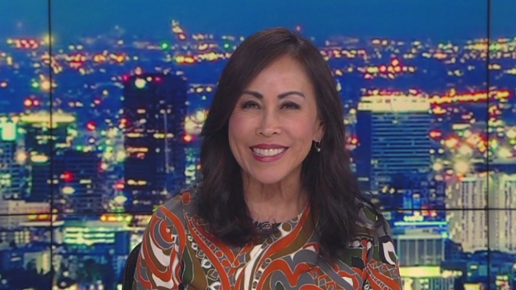 Fox 11 Anchor Susan Hirasuna Has Car Stolen, Advises Police During Chase