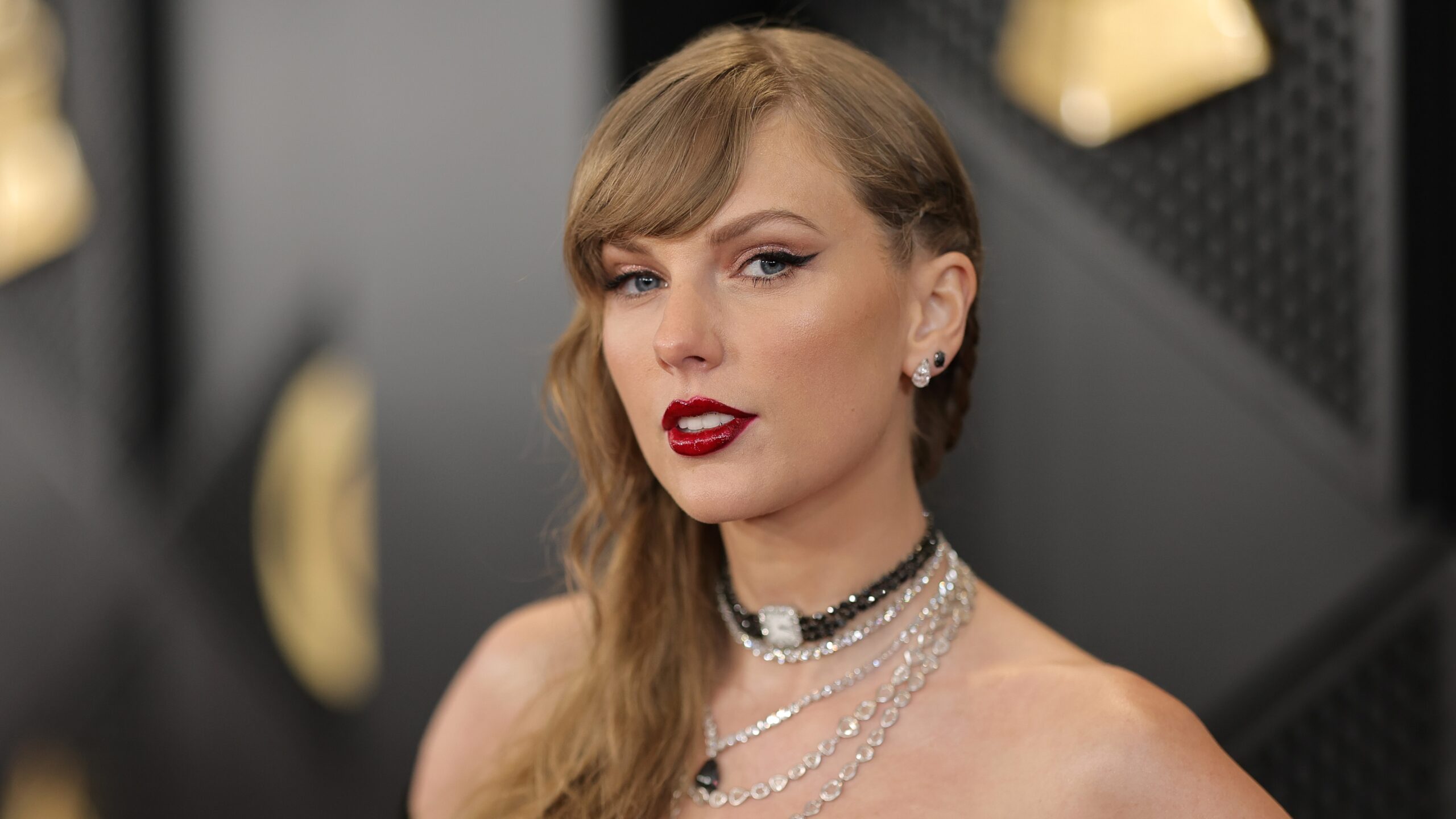 Taylor Swift’s Officially a Billionaire: Her Net Worth As She Enters New Era