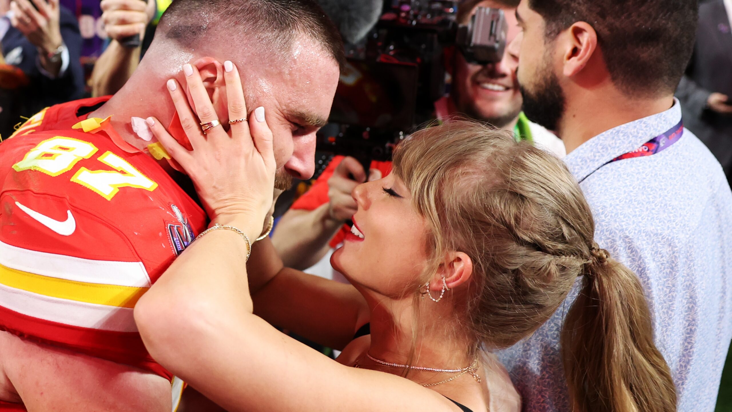 Is Taylor Swift’s ‘The Alchemy’ About Travis AND Jason Kelce?