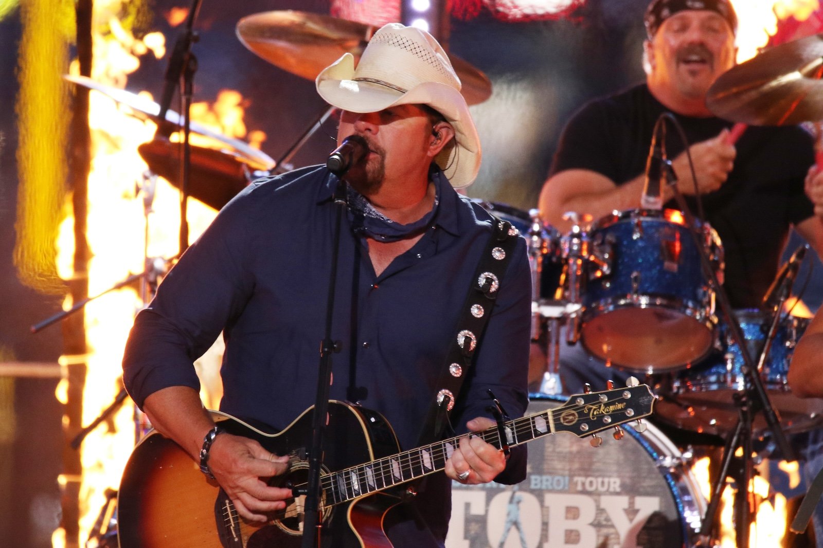 Toby Keith’s CMT Awards Tribute: An All-Star Salute Performance