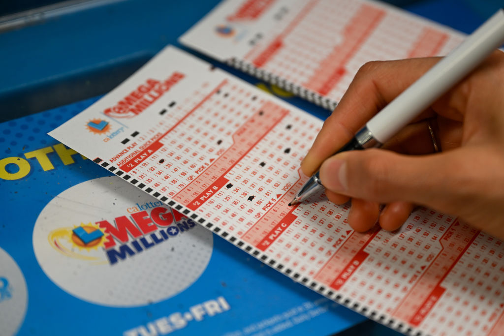 Mega Millions $2.9M Unclaimed Ticket Sold In L.A. Expires Soon