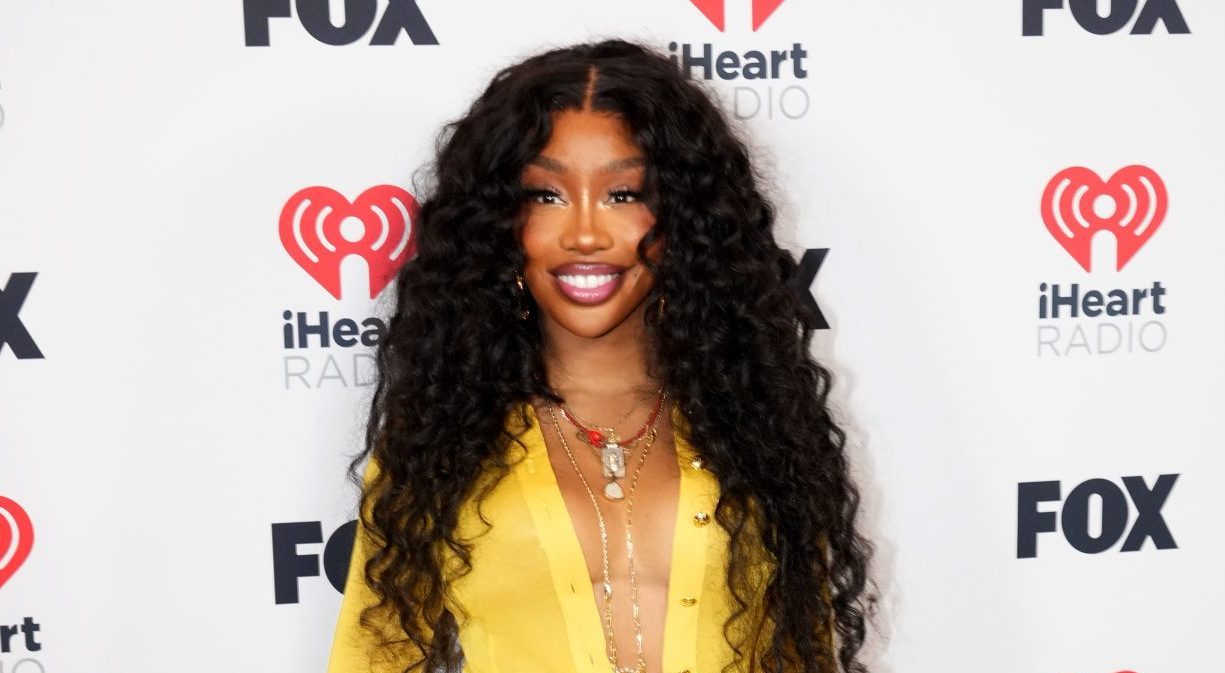 SZA Earns Hal David Starlight Award at Songwriters 2024 Gala