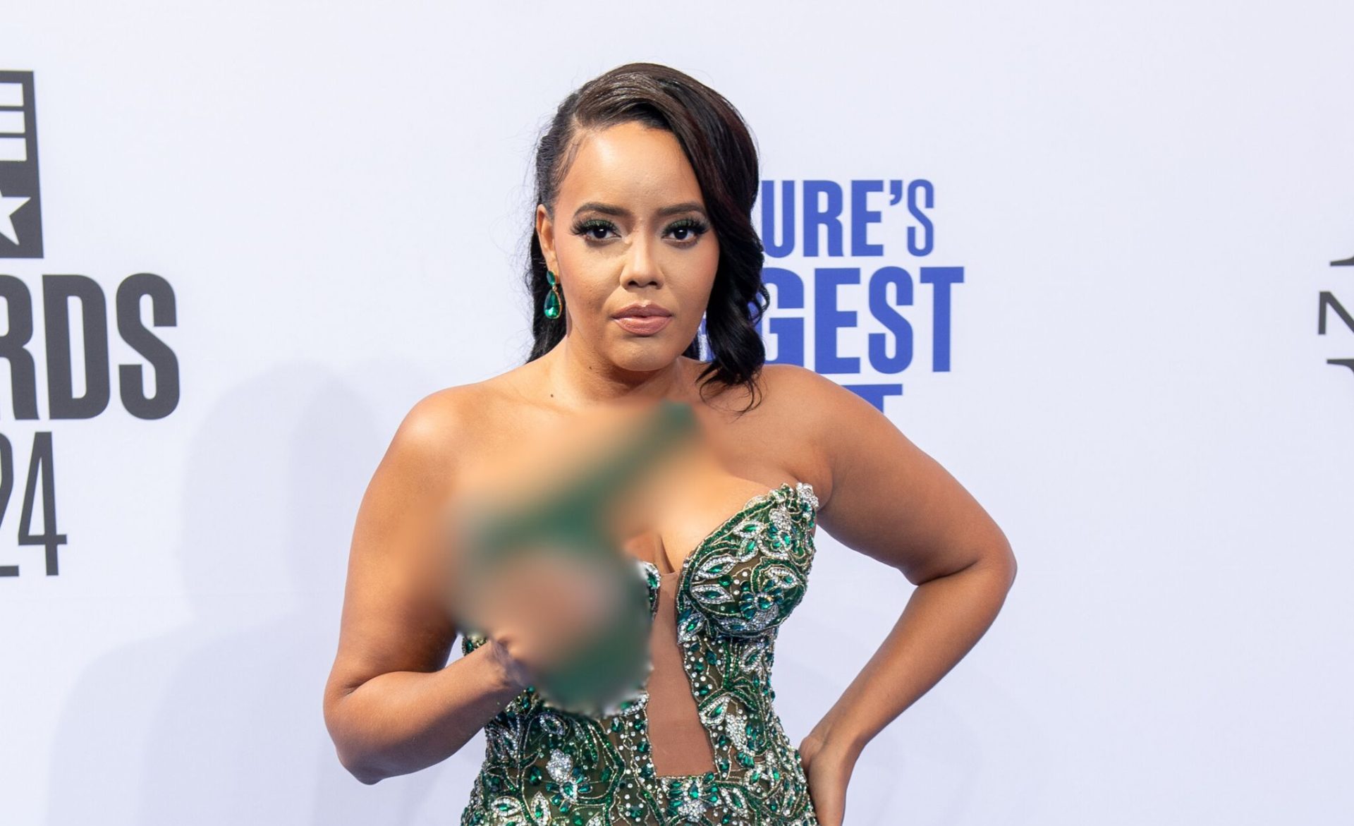 Second Apology For Purse At The BET Awards