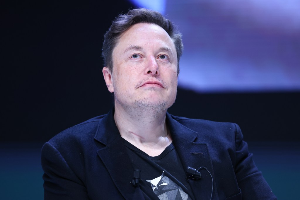 Elon Musk “Fully Endorses Donald Trump For President” After Shooting