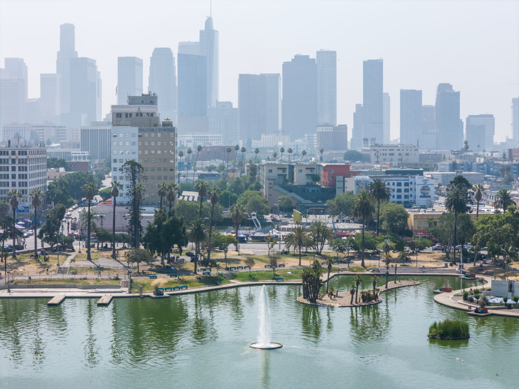 Wilshire Boulevard Near MacArthur Park May Be Closed To Traffic