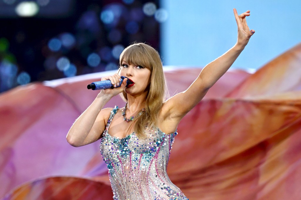 Taylor Swift Debuts ‘London Boy’ Track At Wembley Stadium